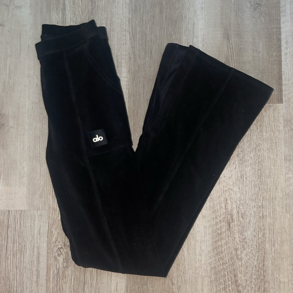 Alo Yoga Ribbed Velour Flare Leggings
